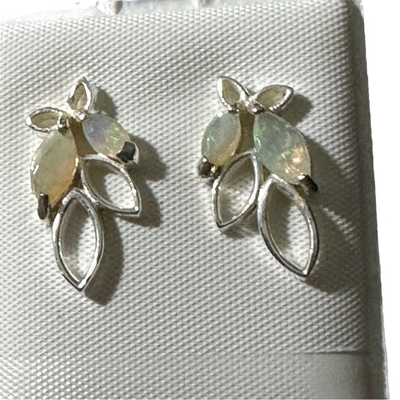 Artisan Crafted Sterling Silver Leaf & Ethiopian Opals Earrings Pierced Ears NIP - Picture 4 of 10